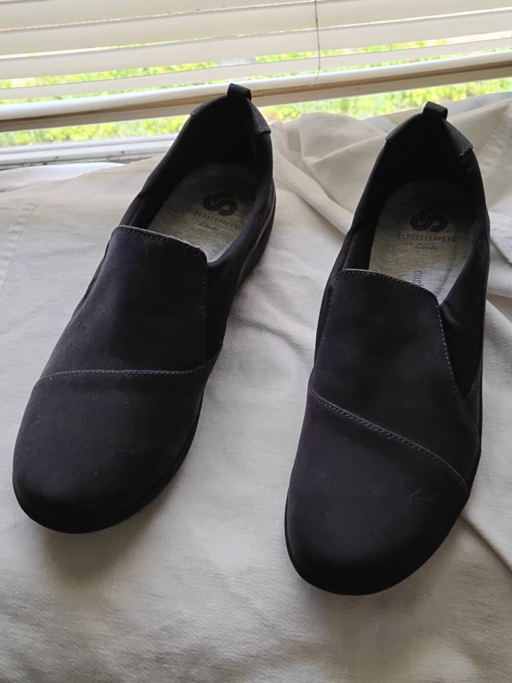 Clarks Cloudsteppers Navy Blue Sz. 8